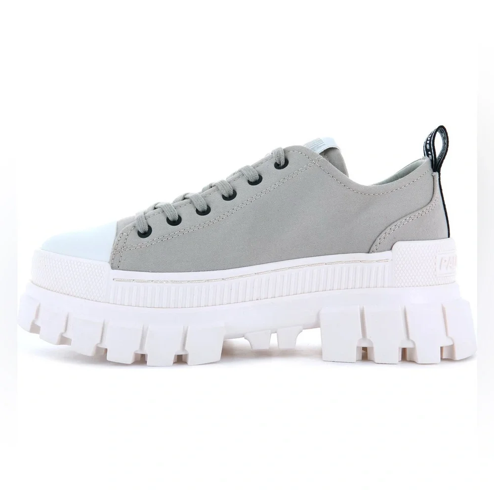 Palladium Platform Revolt Lo Sneakers - Size 8
